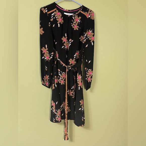 Boden Mara Dress in Black Bramble Floral Pink Tie Waist Size 4 Knee Length - Picture 4 of 10